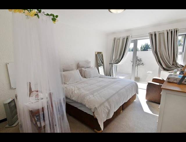 2 BEDROOM HOUSE FOR SALE IN MORNINGSIDE